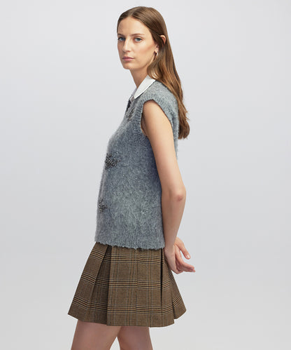 KNITWEAR