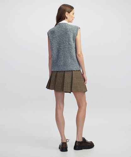 KNITWEAR