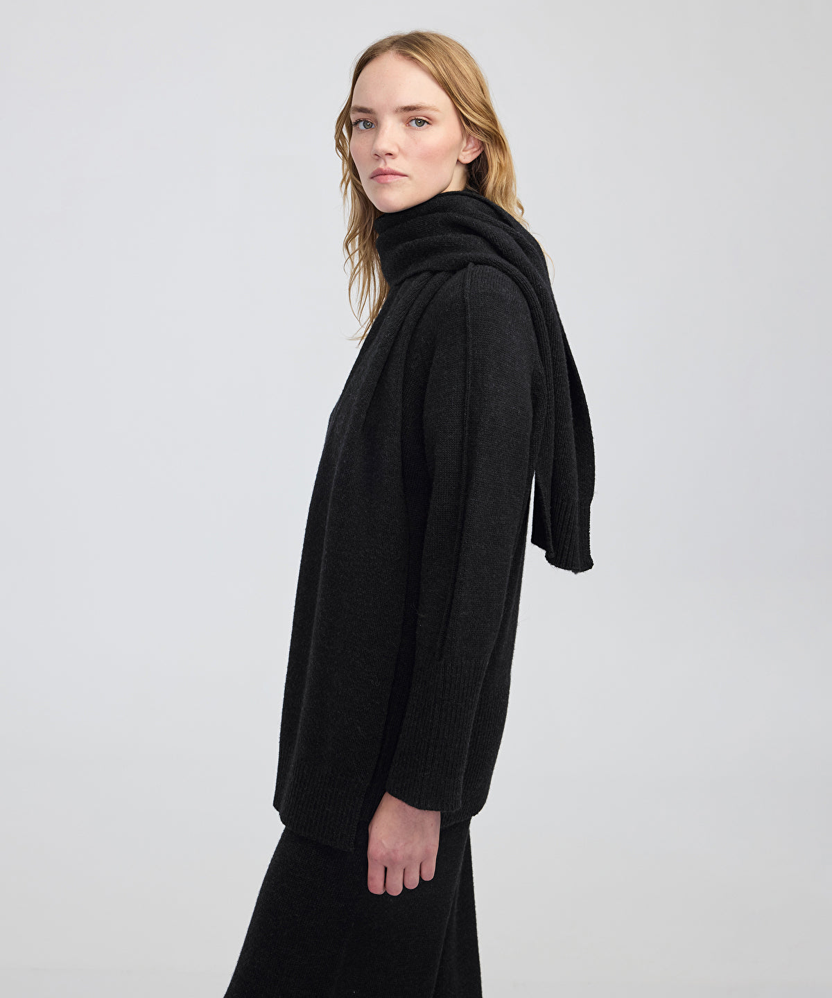 Zoomed Scarf Knit Sweater