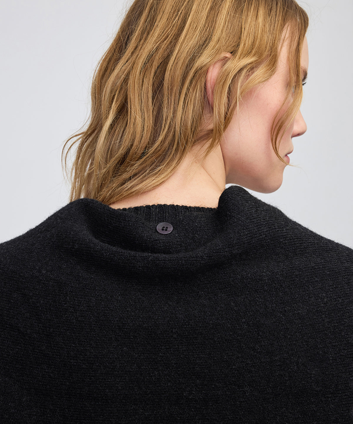 Zoomed Scarf Knit Sweater