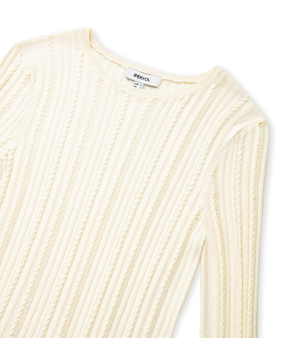 KNITWEAR