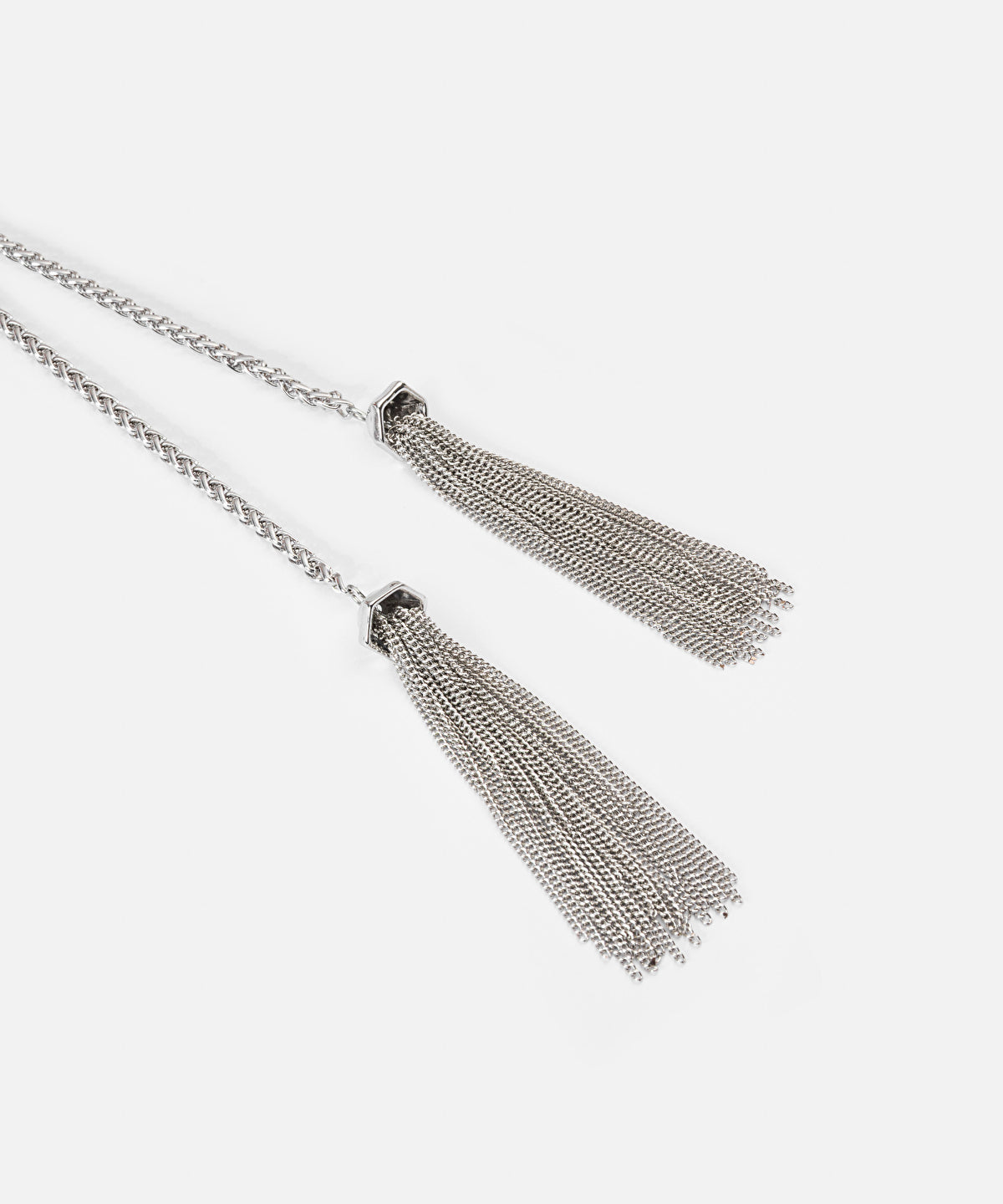 Zoomed Knot Long Chain Necklace