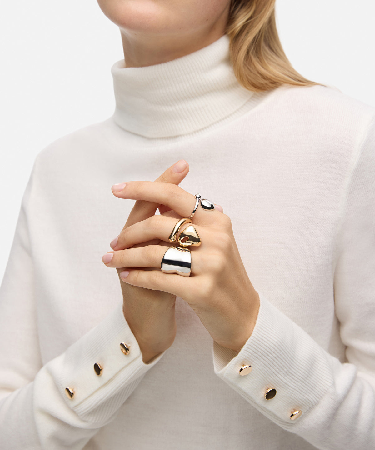 Zoomed Set of Three Rings