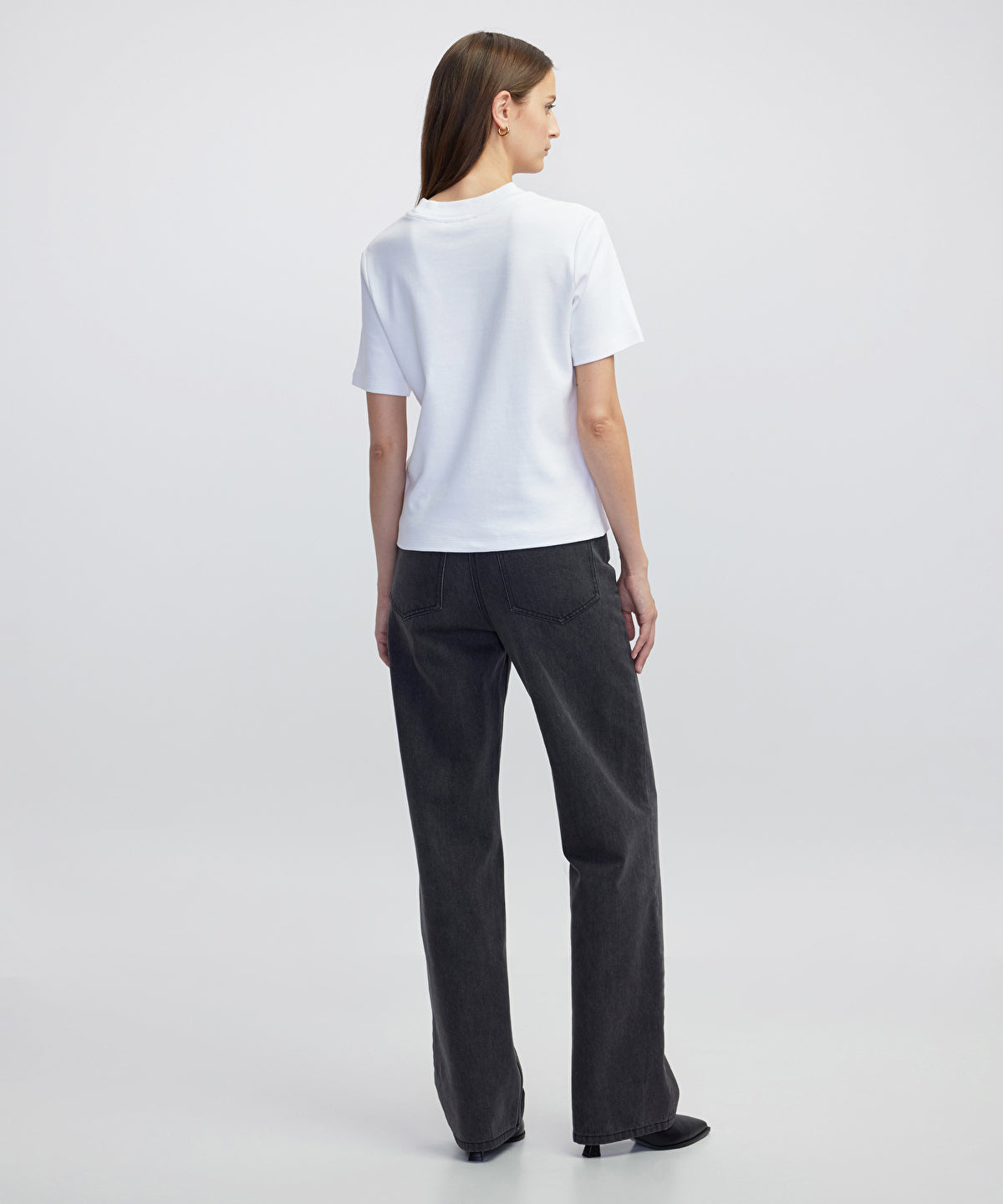 Relaxed Fit Basic T-Shirt