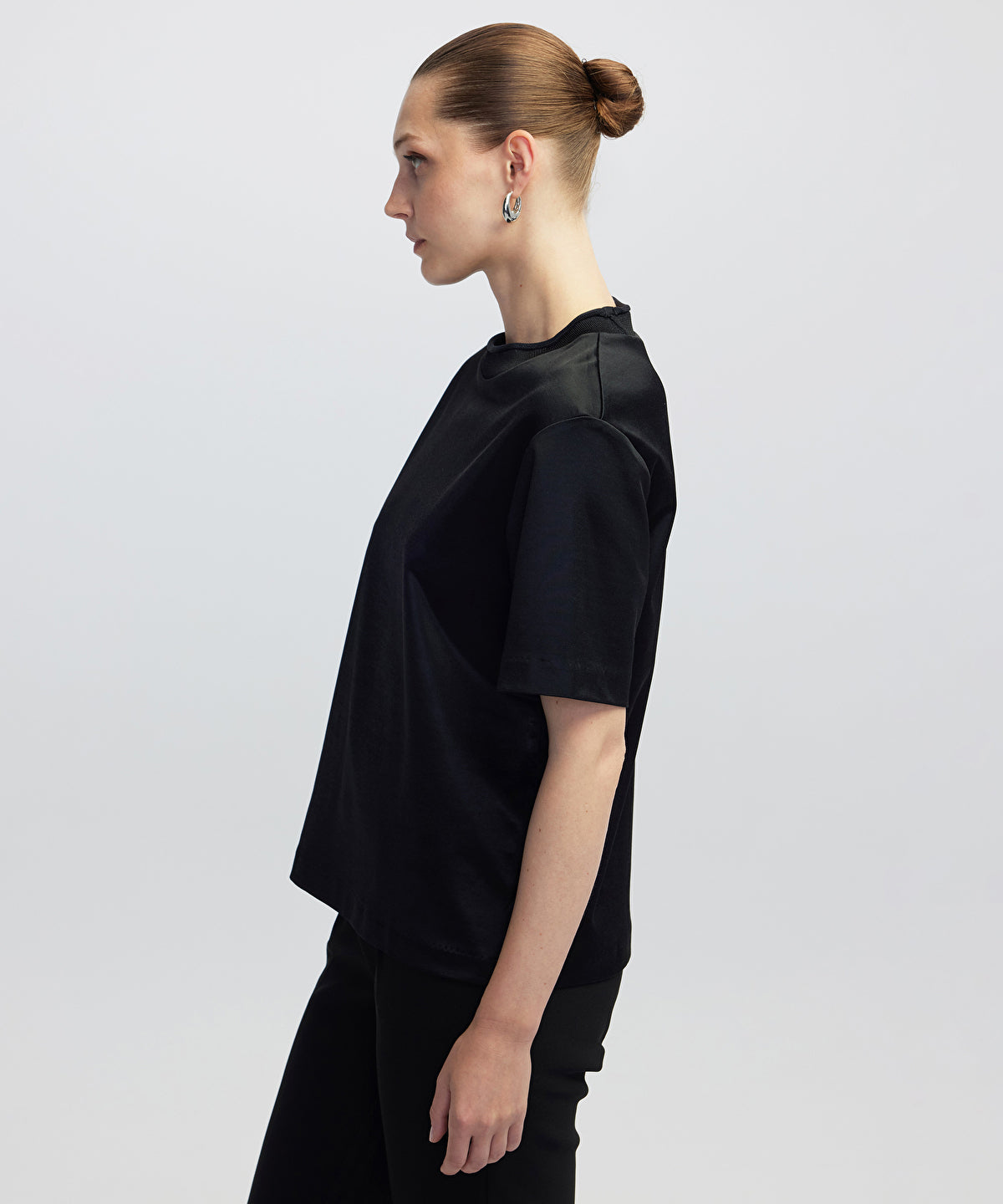 Zoomed Shiny Half-Stand Collar T-Shirt