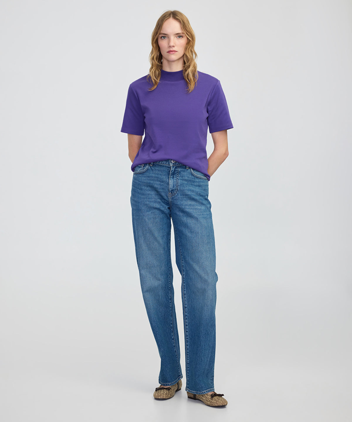 Ribbed Neck T-Shirt
