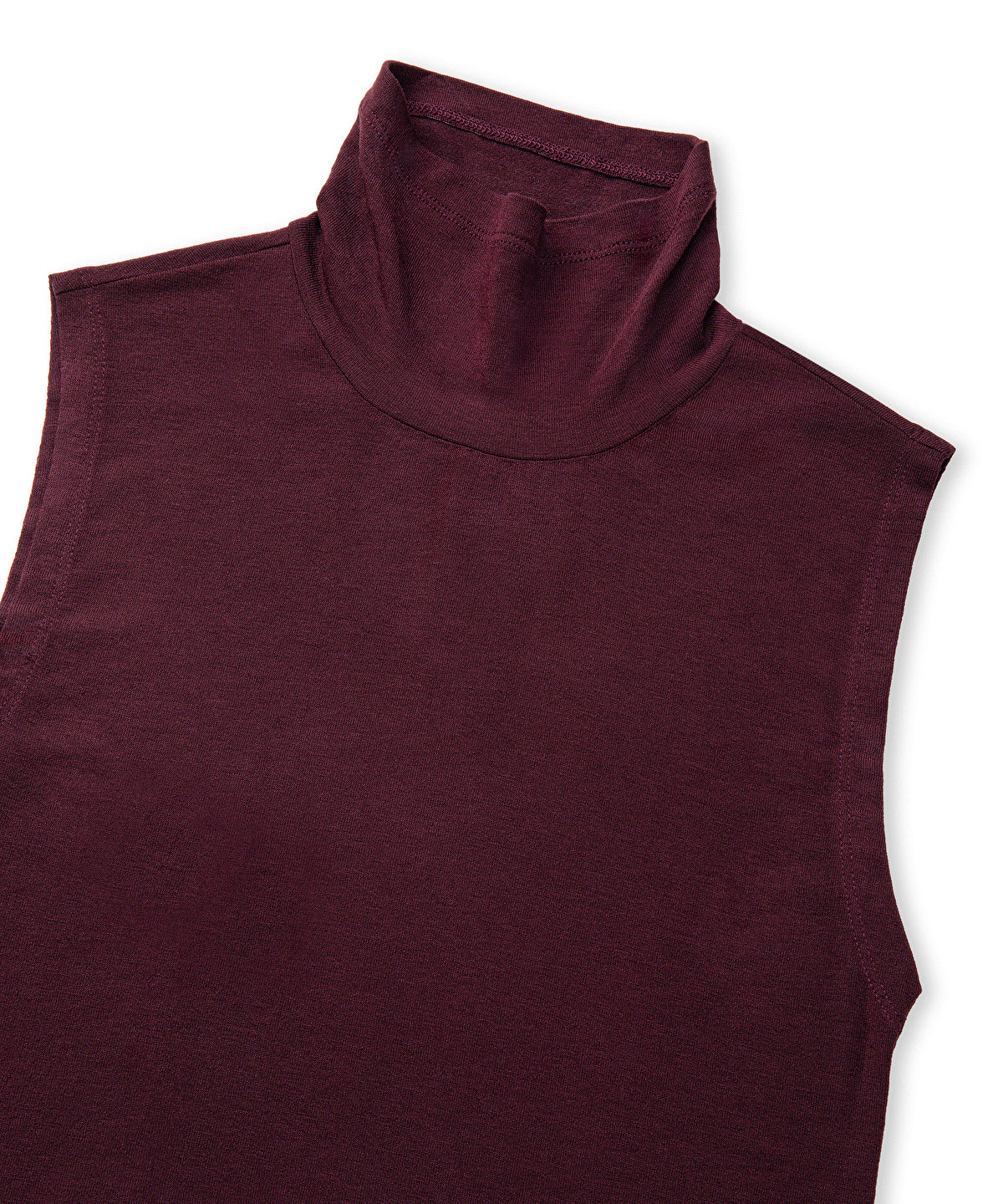 Zoomed High-Neck Basic T-Shirt