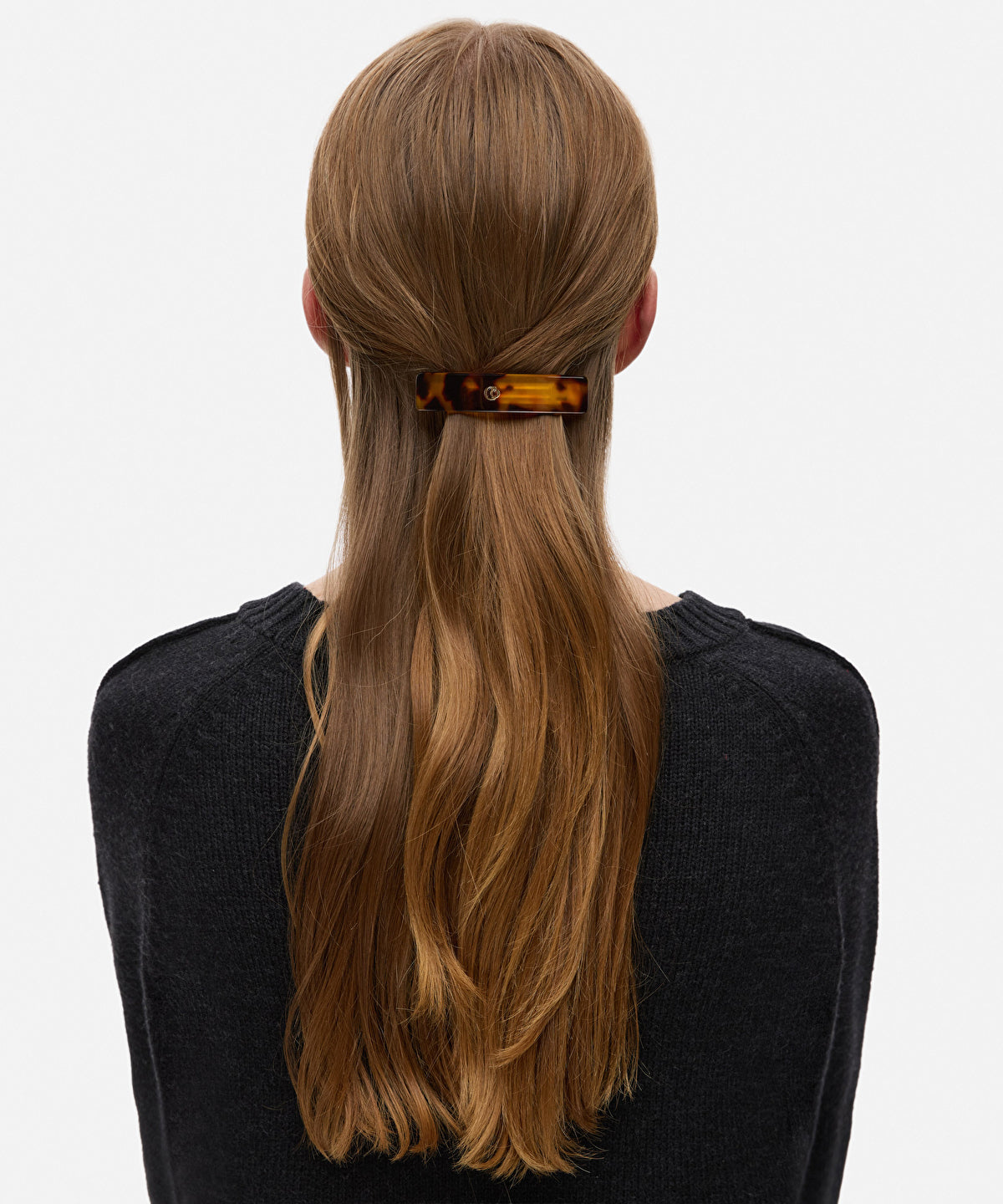 Zoomed Set of Two Tortoiseshell Hair Clips