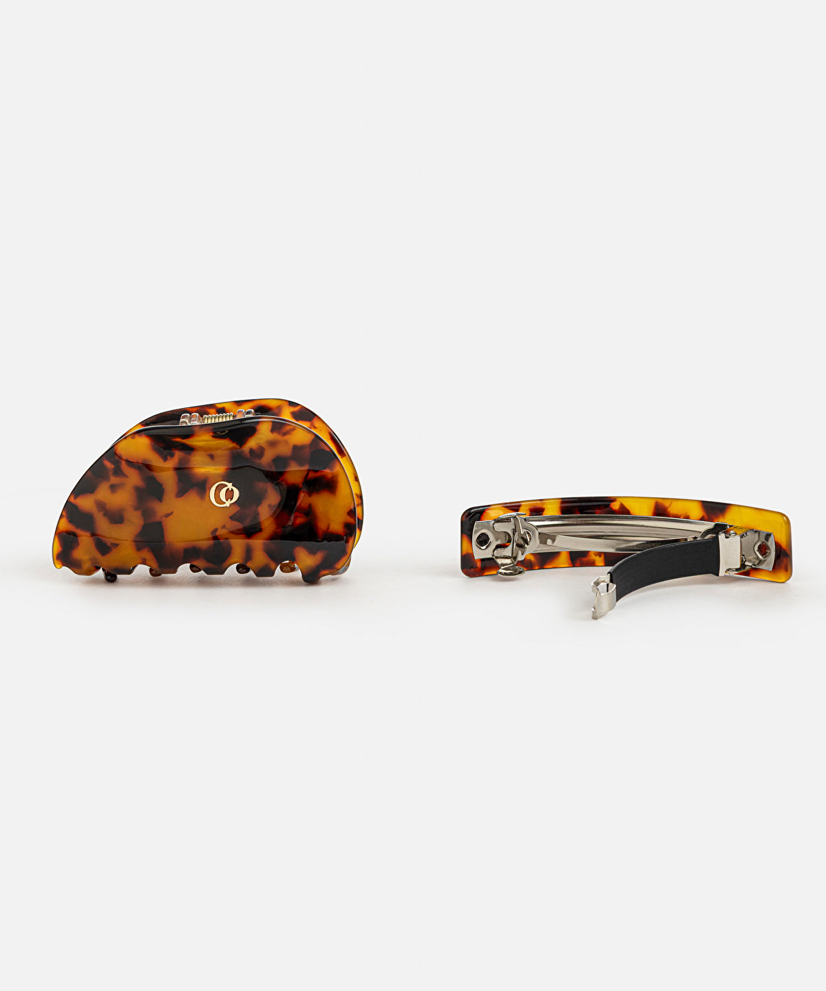 Zoomed Set of Two Tortoiseshell Hair Clips