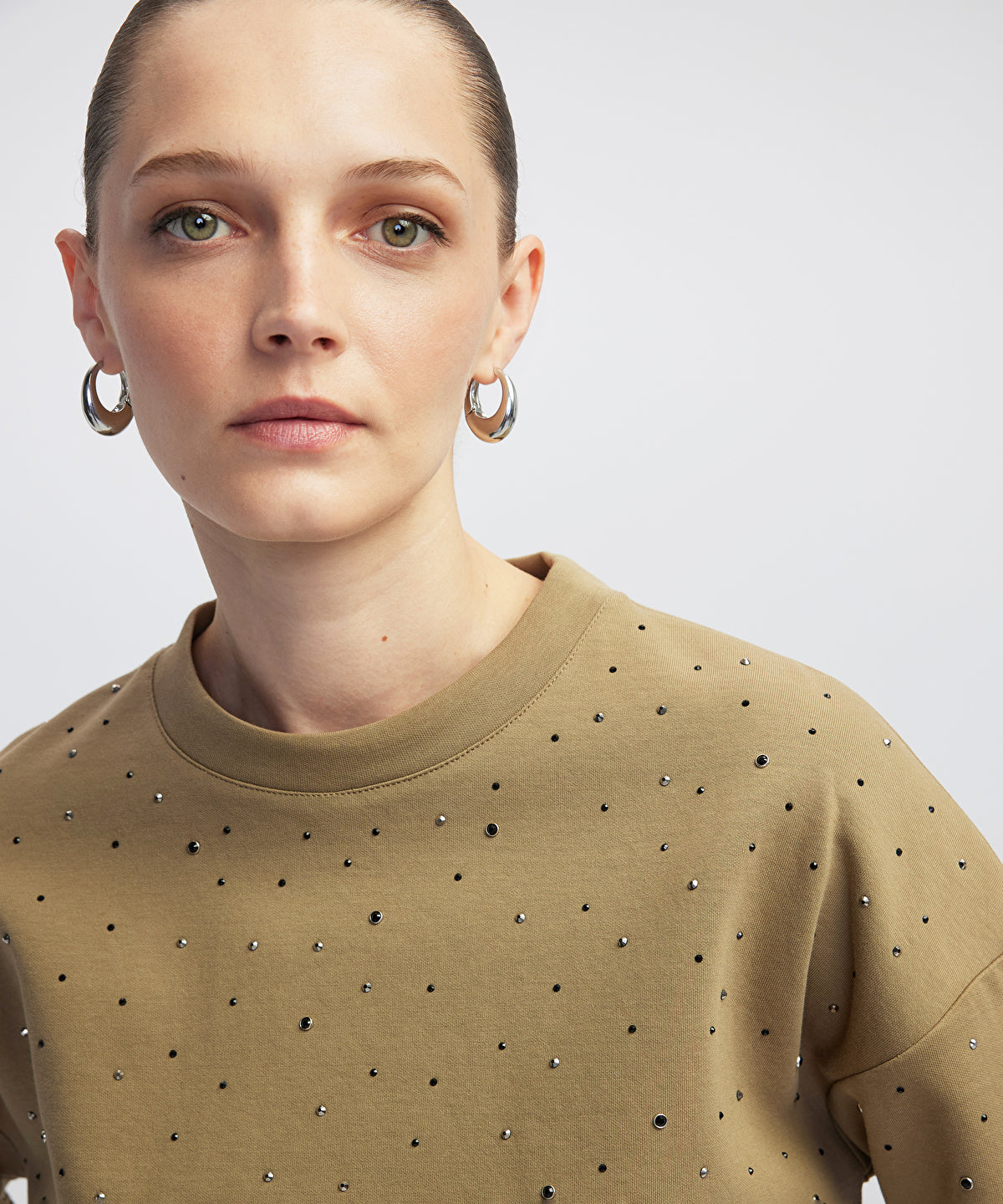 Zoomed SWEATSHIRT