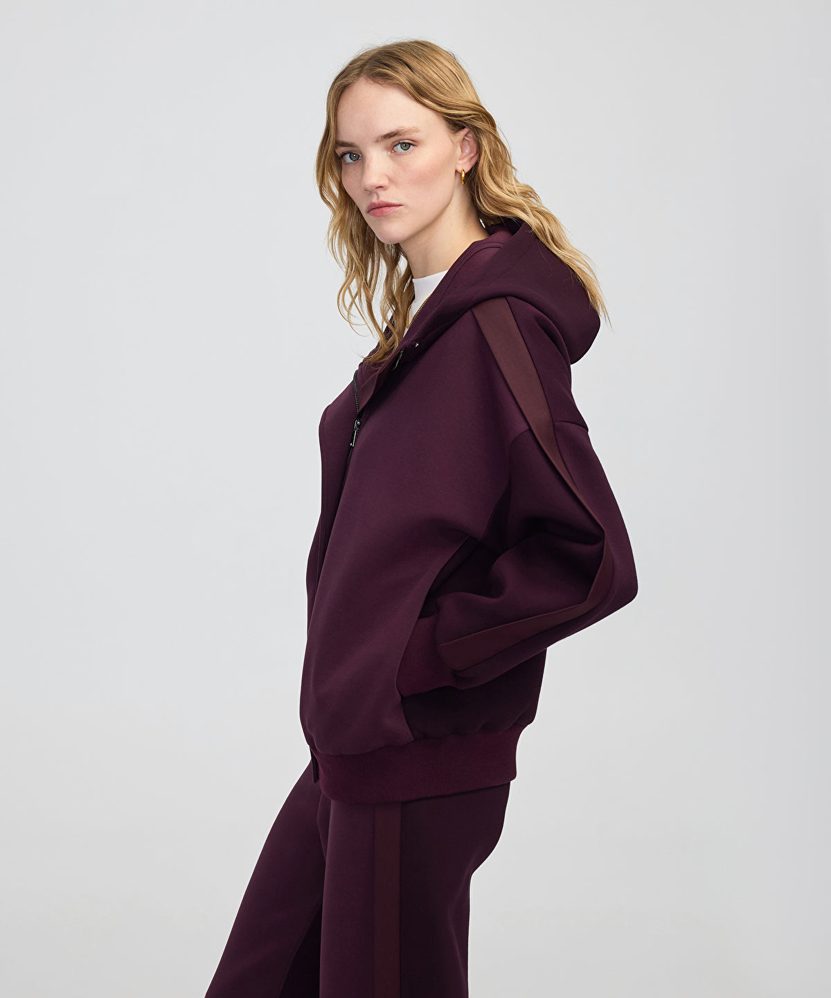 Zoomed Color-Block Mixed Sweatshirt