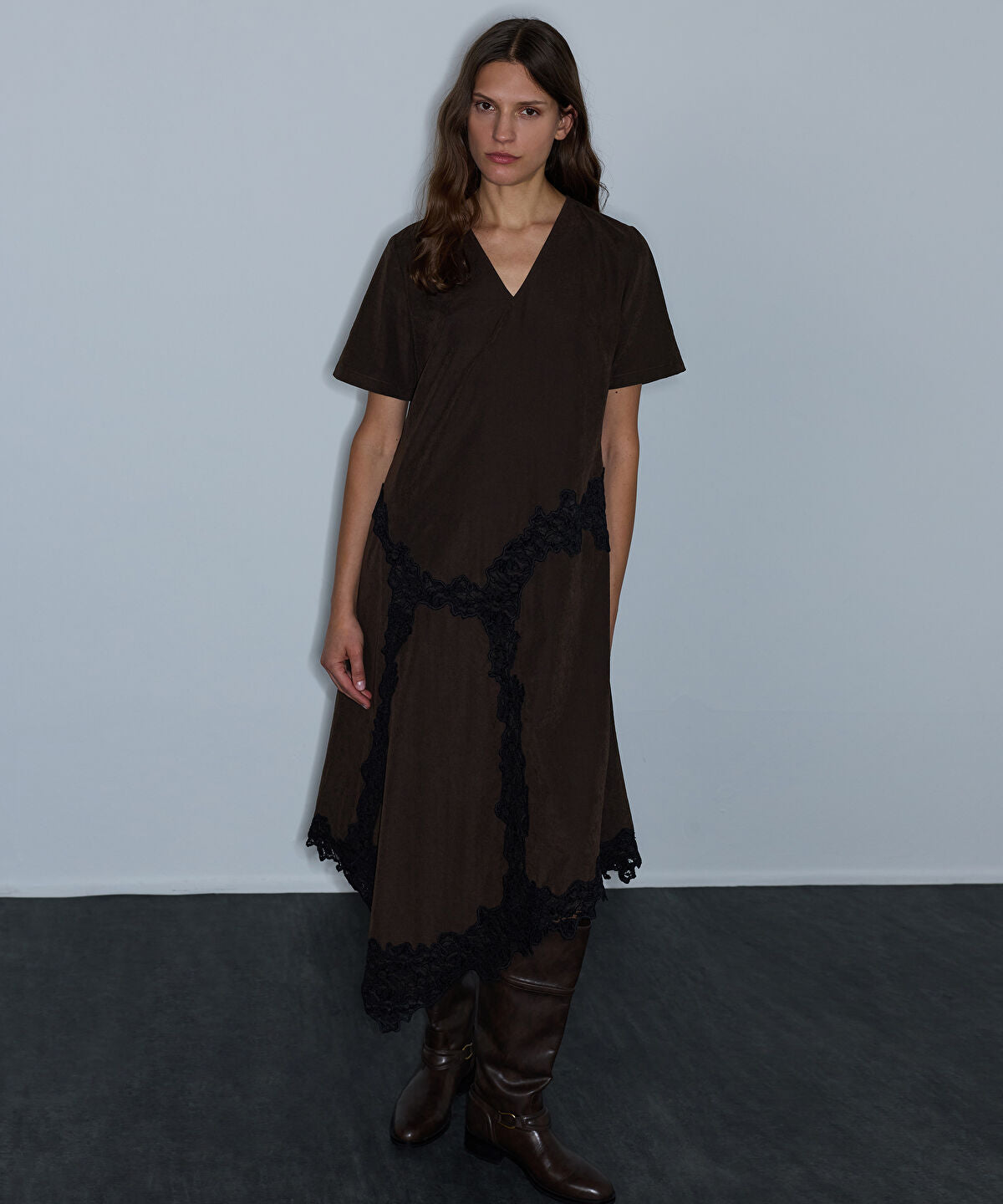 Zoomed Lace-Trim V-Neck Dress