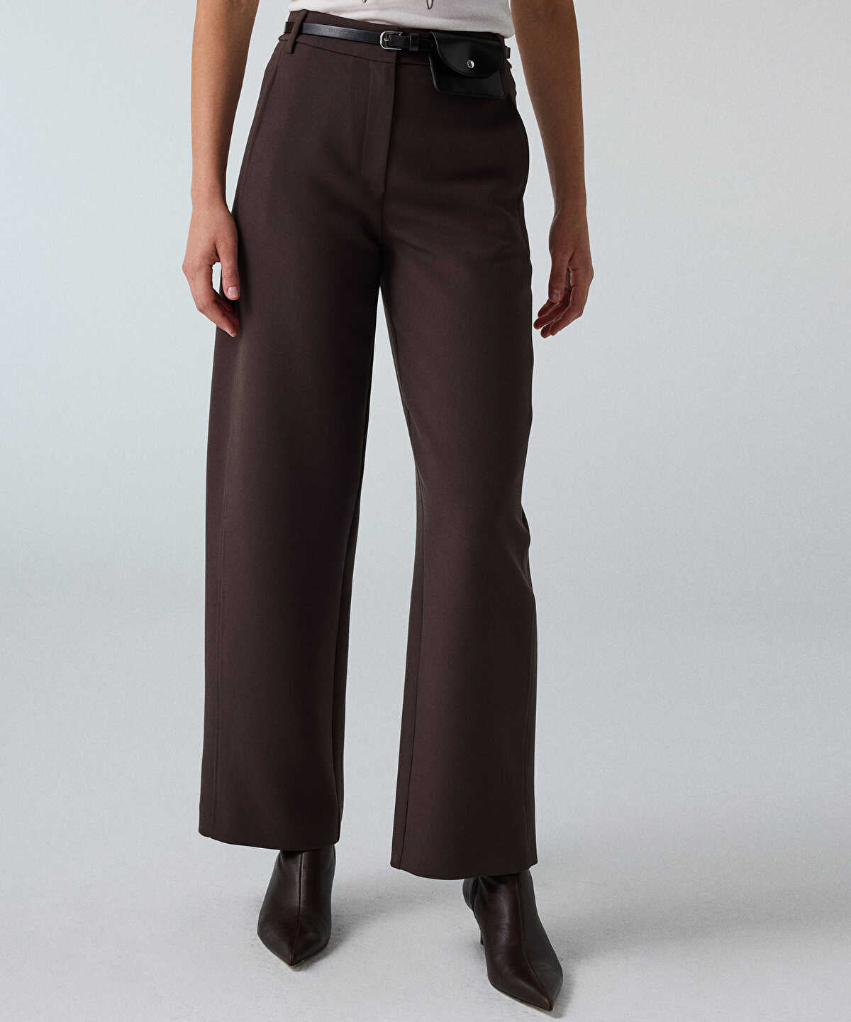 Belted Barrel Trousers