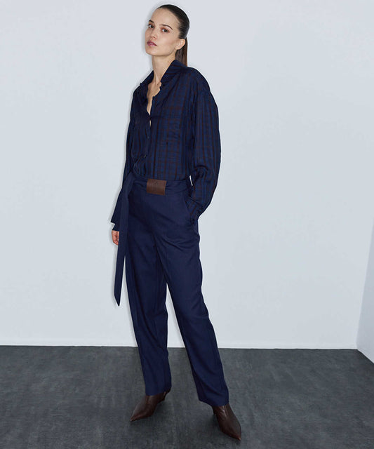 Belted Carrot Fit Trousers