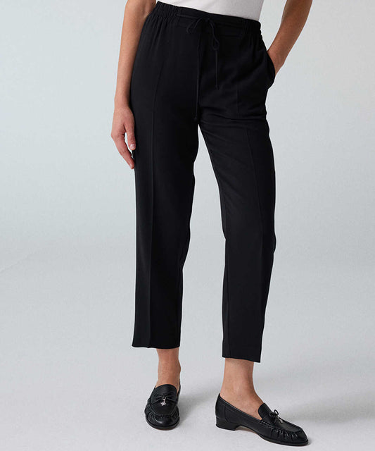 Fine-Belted Carrot Trousers