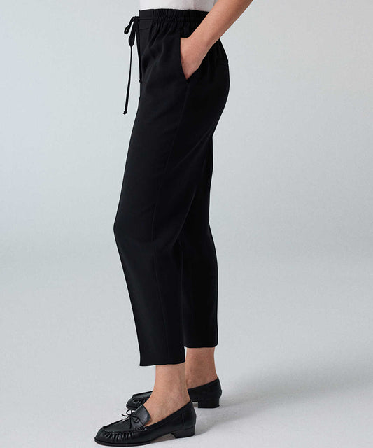 Fine-Belted Carrot Trousers