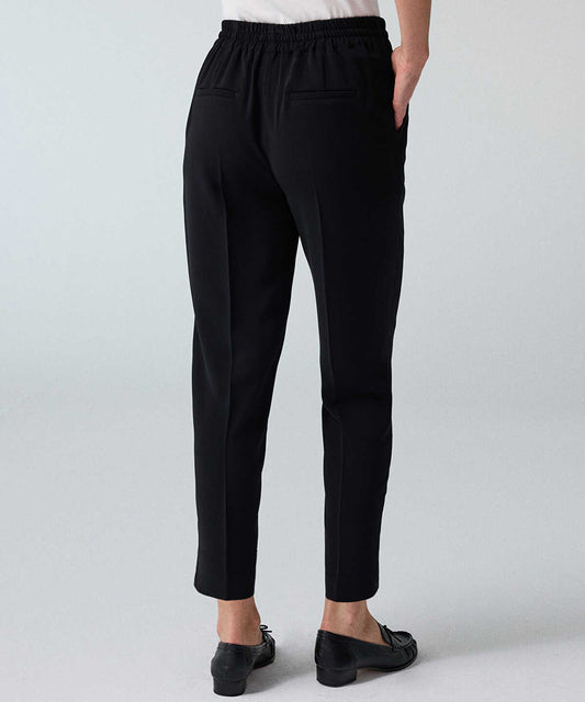 Fine-Belted Carrot Trousers