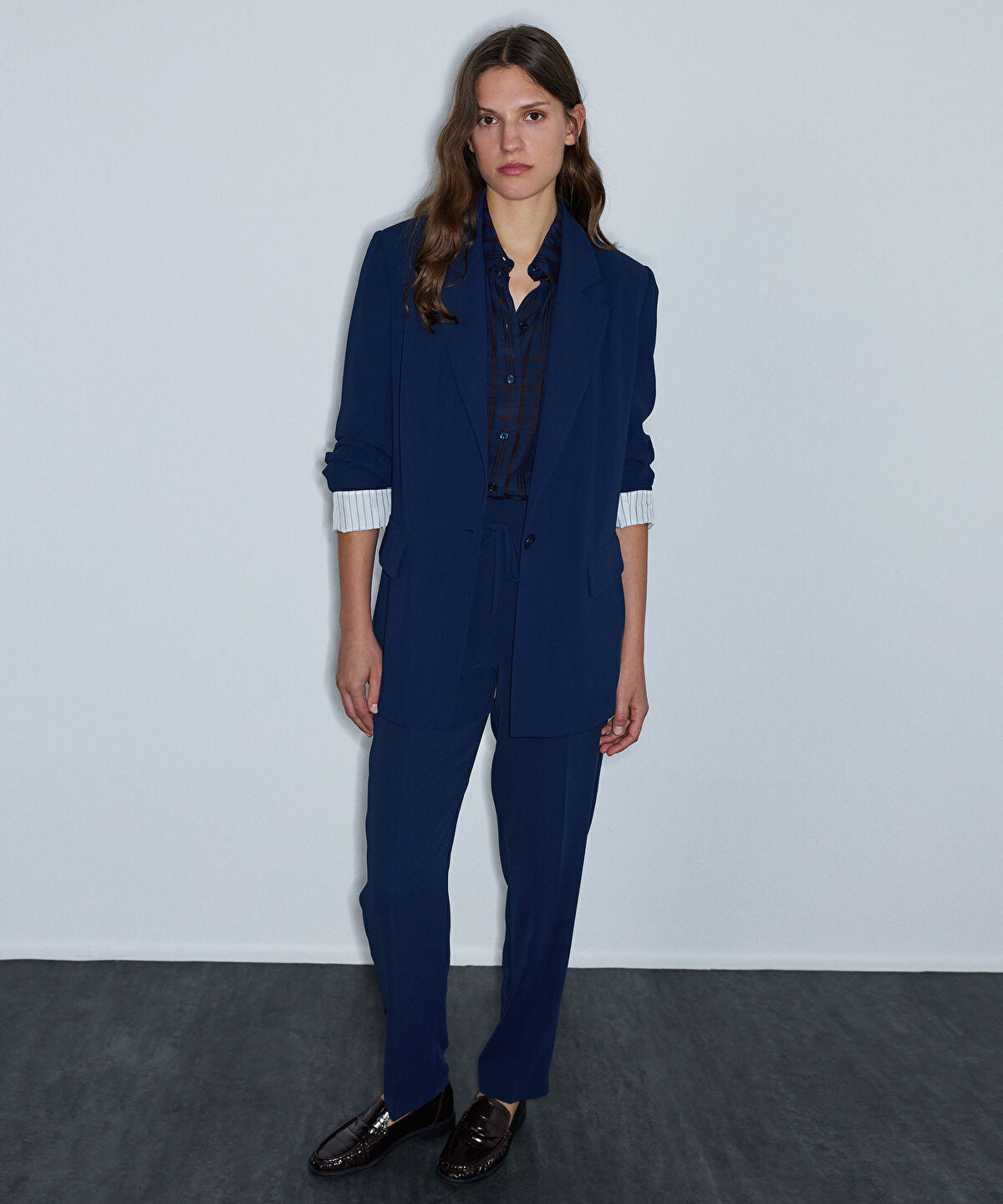 Zoomed Fine-Belted Carrot Trousers