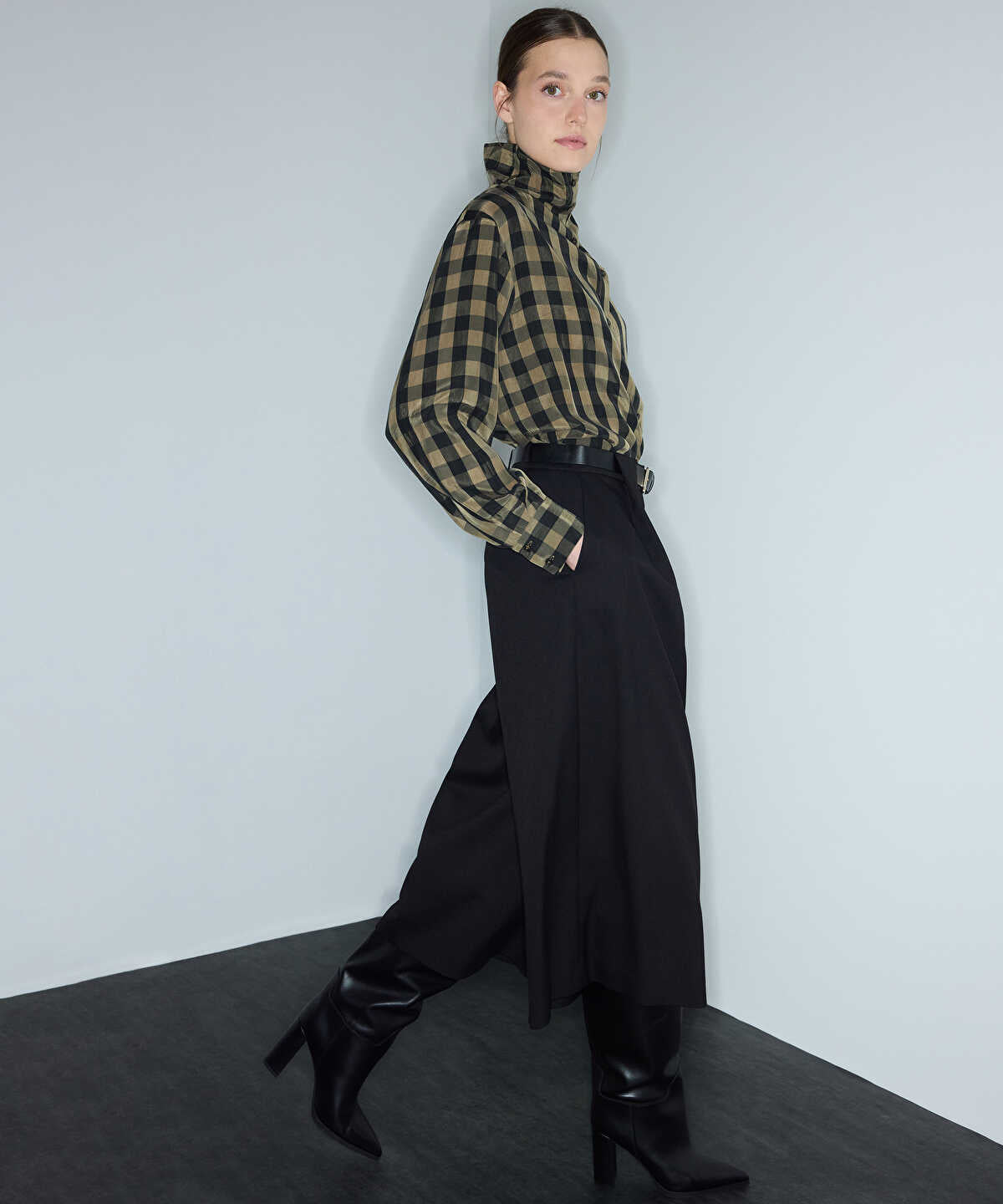 Belted Palazzo Bermuda Trousers