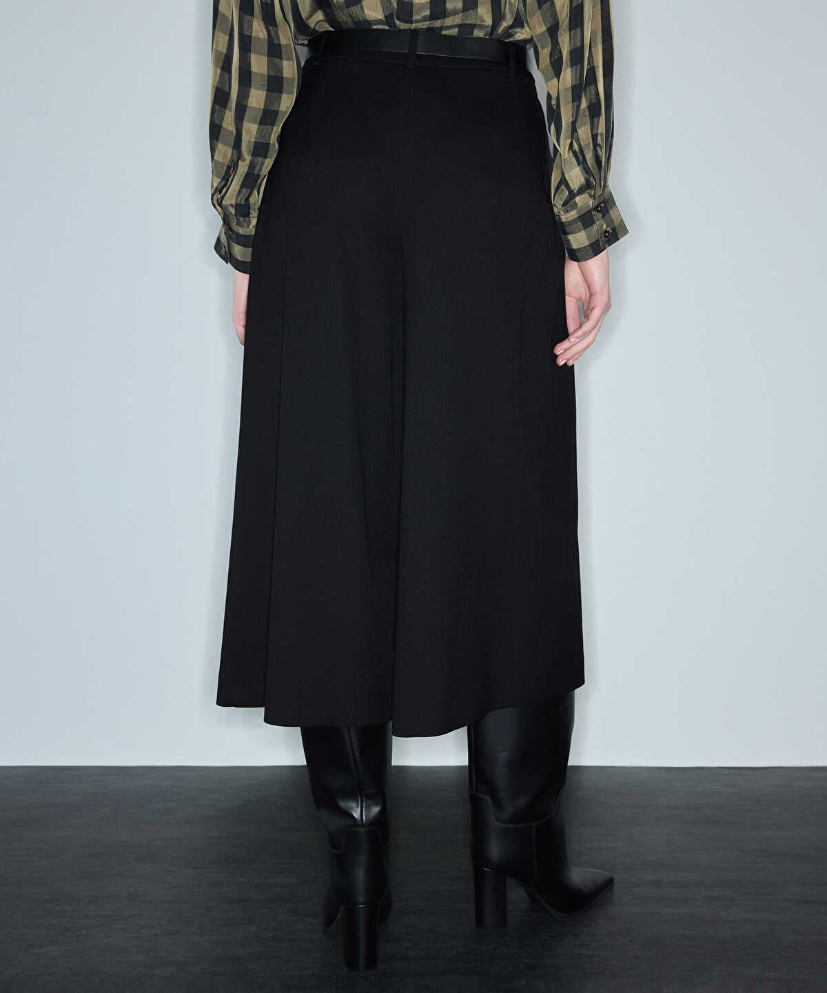 Belted Palazzo Bermuda Trousers