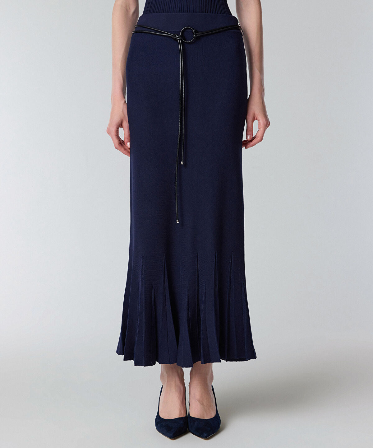 Zoomed Belted Knit Skirt