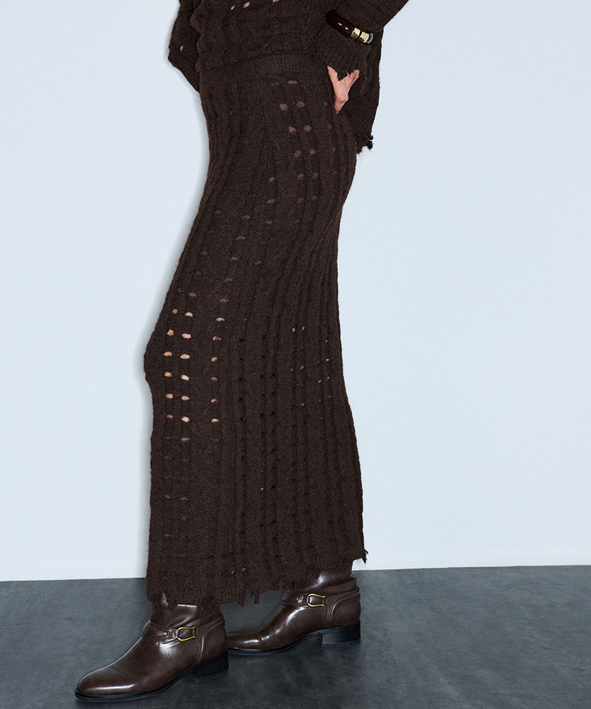 Zoomed Perforated Knit Skirt