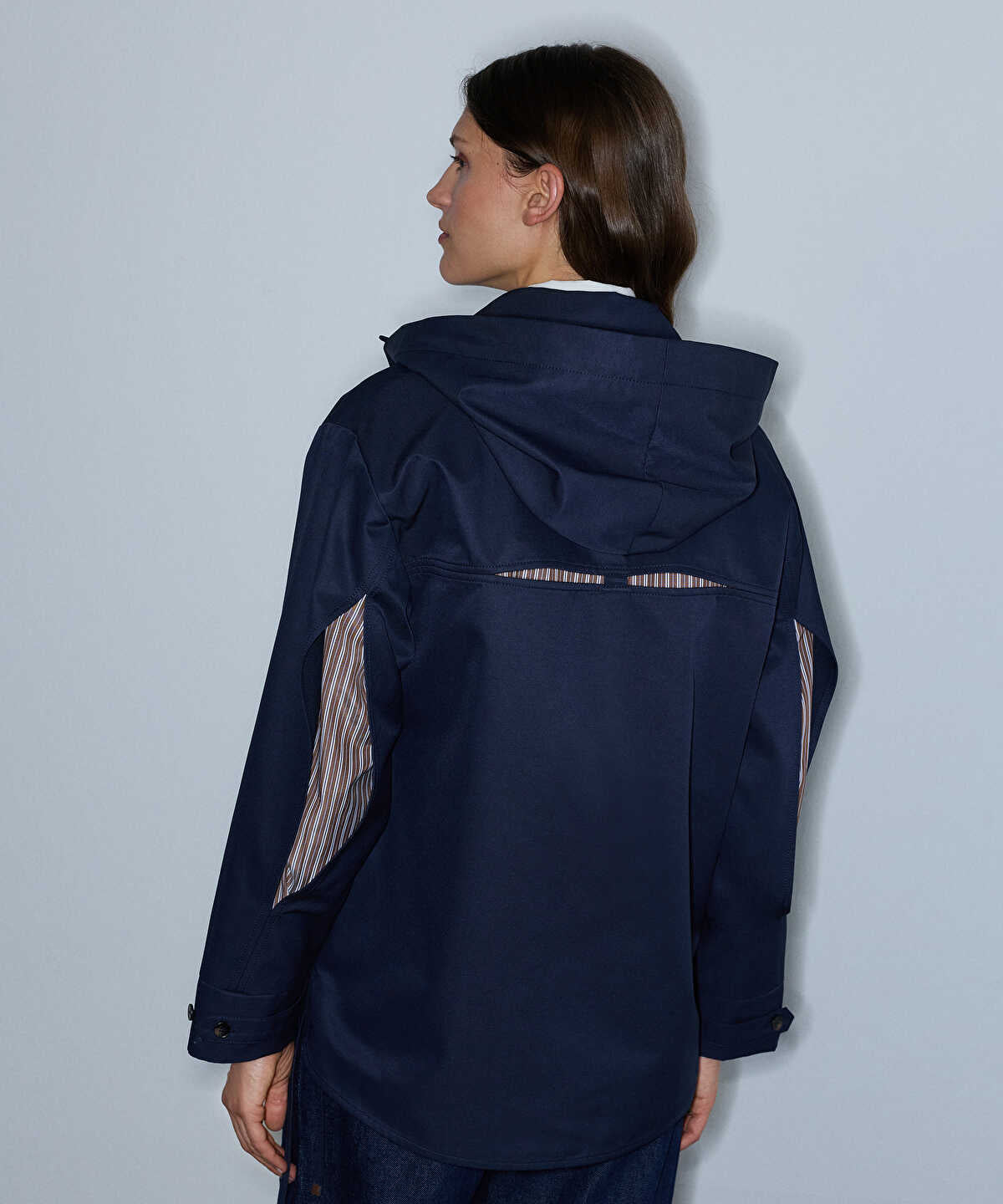 Zoomed Adjustable Hem Contrast Pocket Coat