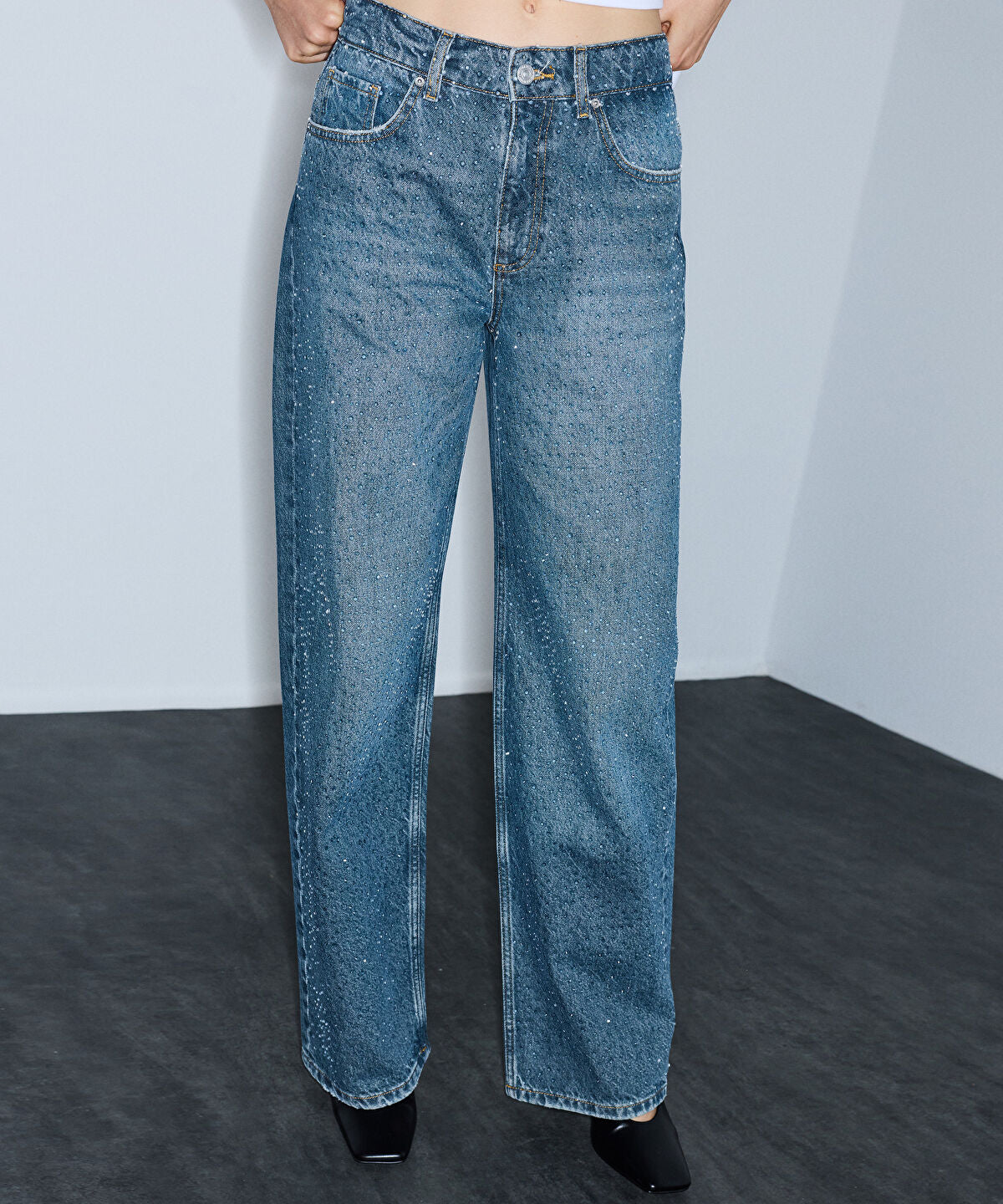 Wide-Leg Jeans with Rhinestones