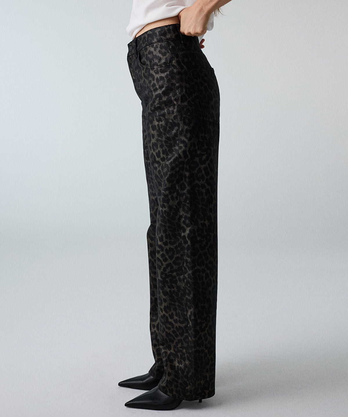 Leopard-Print Wide-Leg Jeans