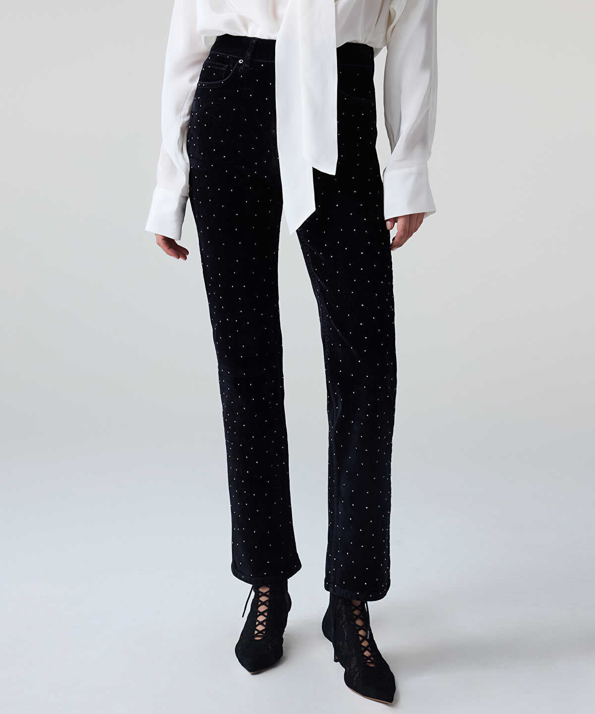 Rhinestone-Embellished Straight-Fit Jeans
