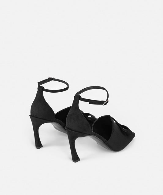 HIGH-HEELS