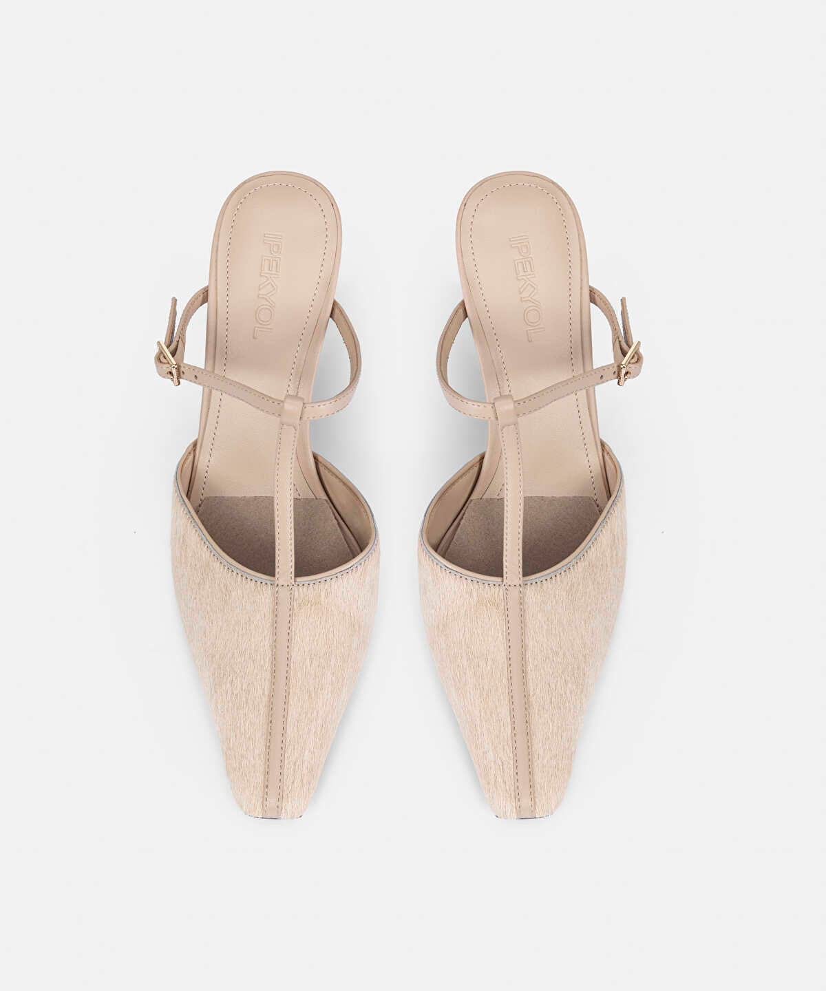 HIGH-HEELS