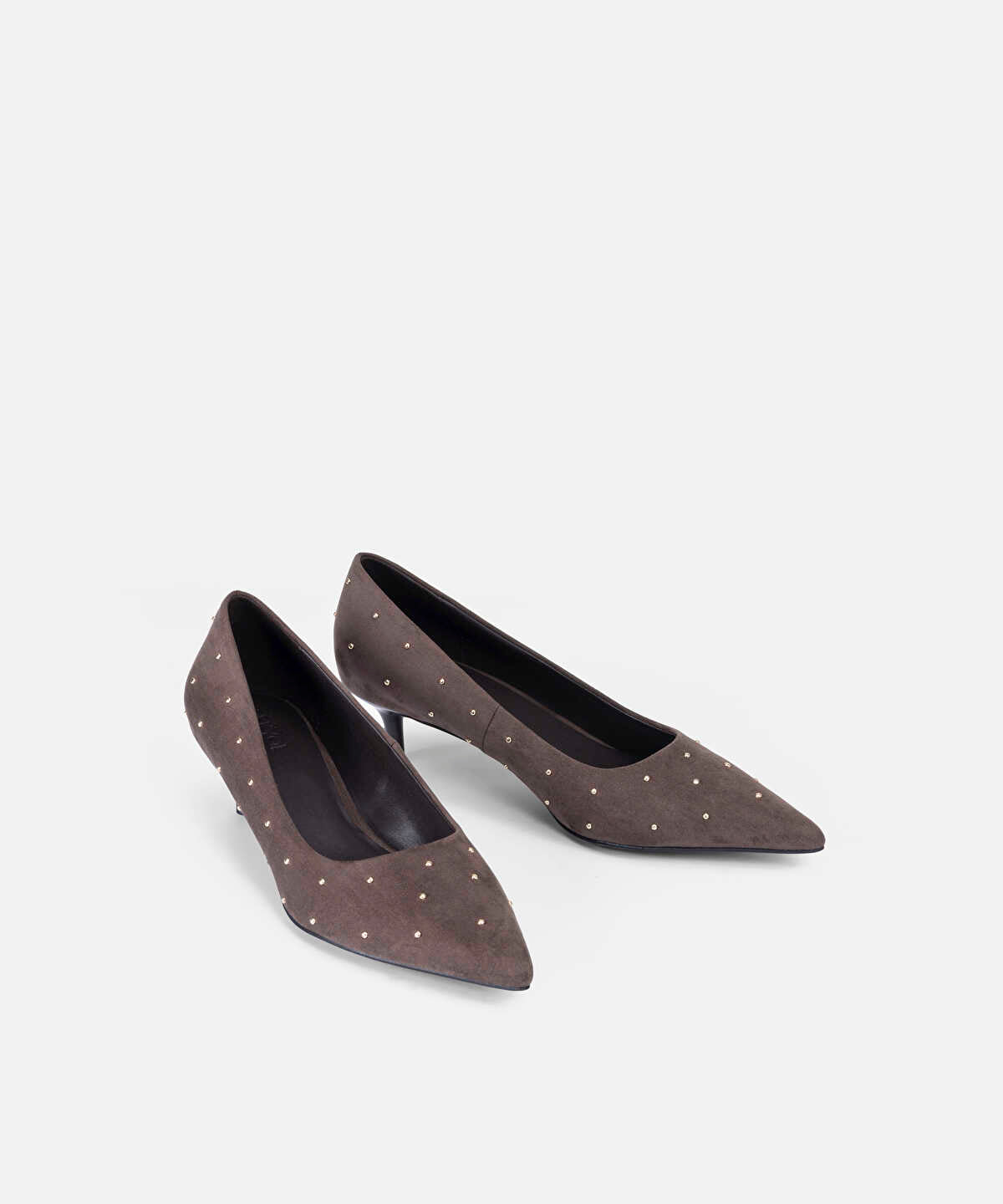 HIGH-HEELS