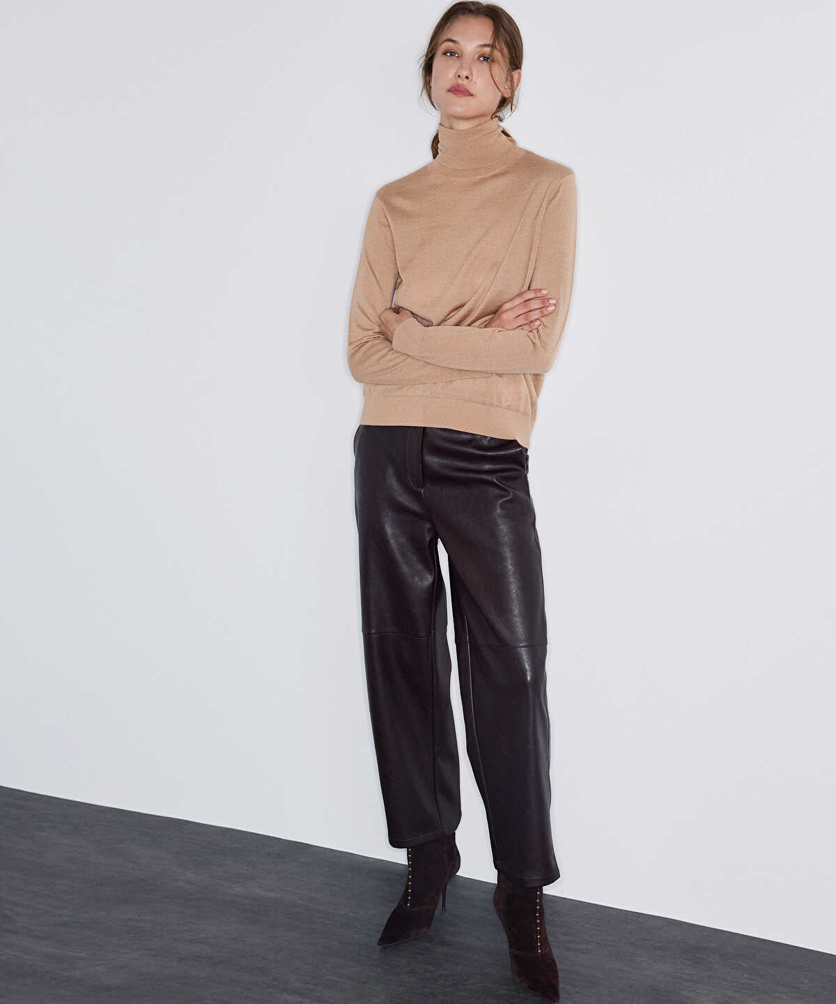 Wool-Blend Turtleneck Knit Top