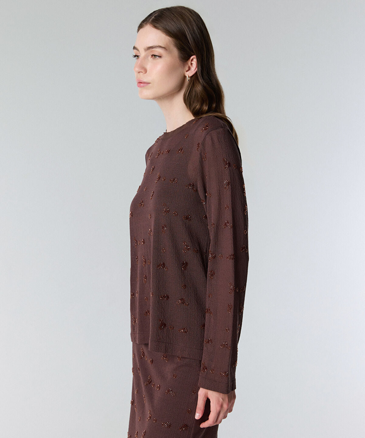 Zoomed Embroidered Fine Knit Sweater