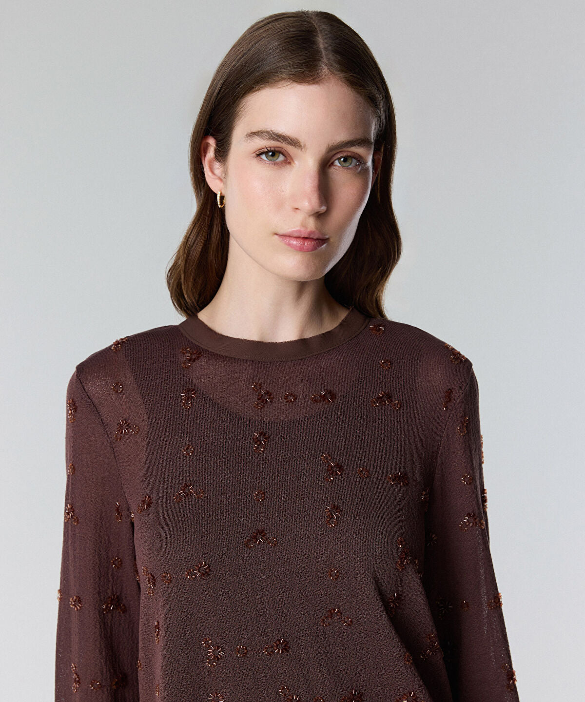 Zoomed Embroidered Fine Knit Sweater