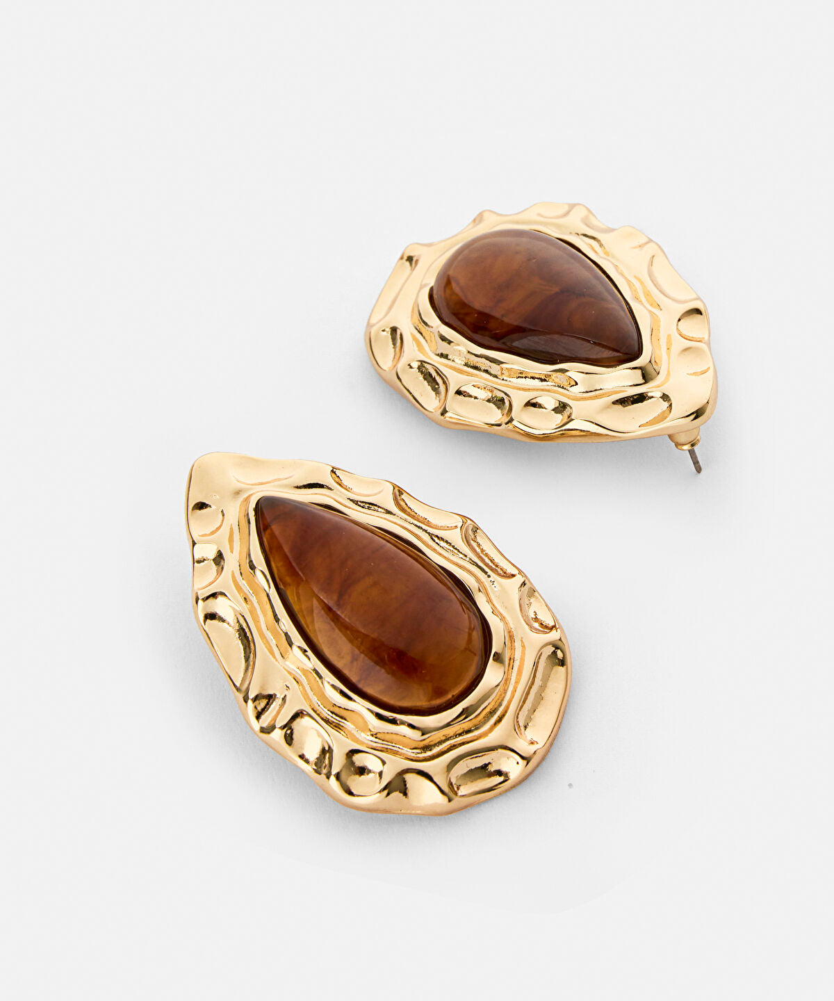 Zoomed Textured Contrast-Resin Earrings