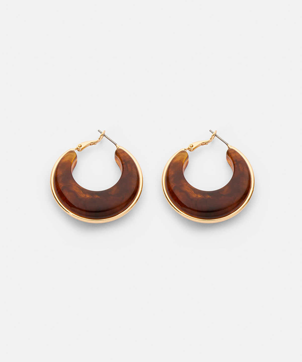 Zoomed Contrast-Textured Resin Earrings 