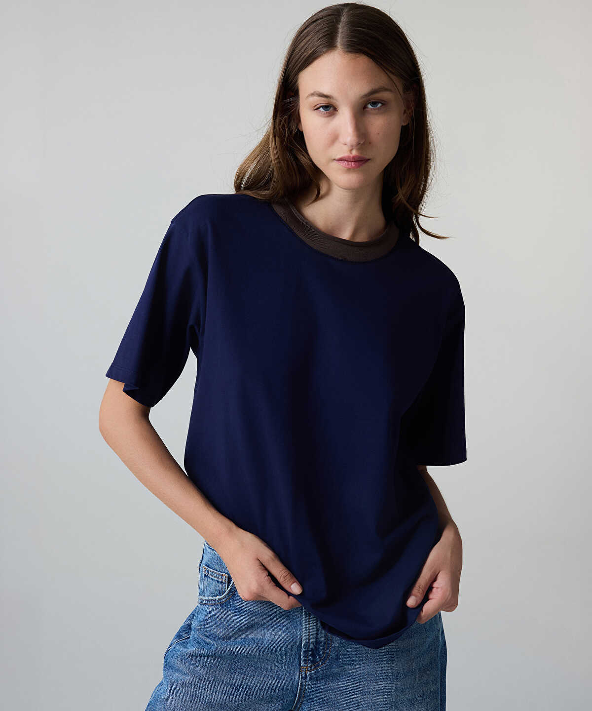 Contrast Collar T-Shirt
