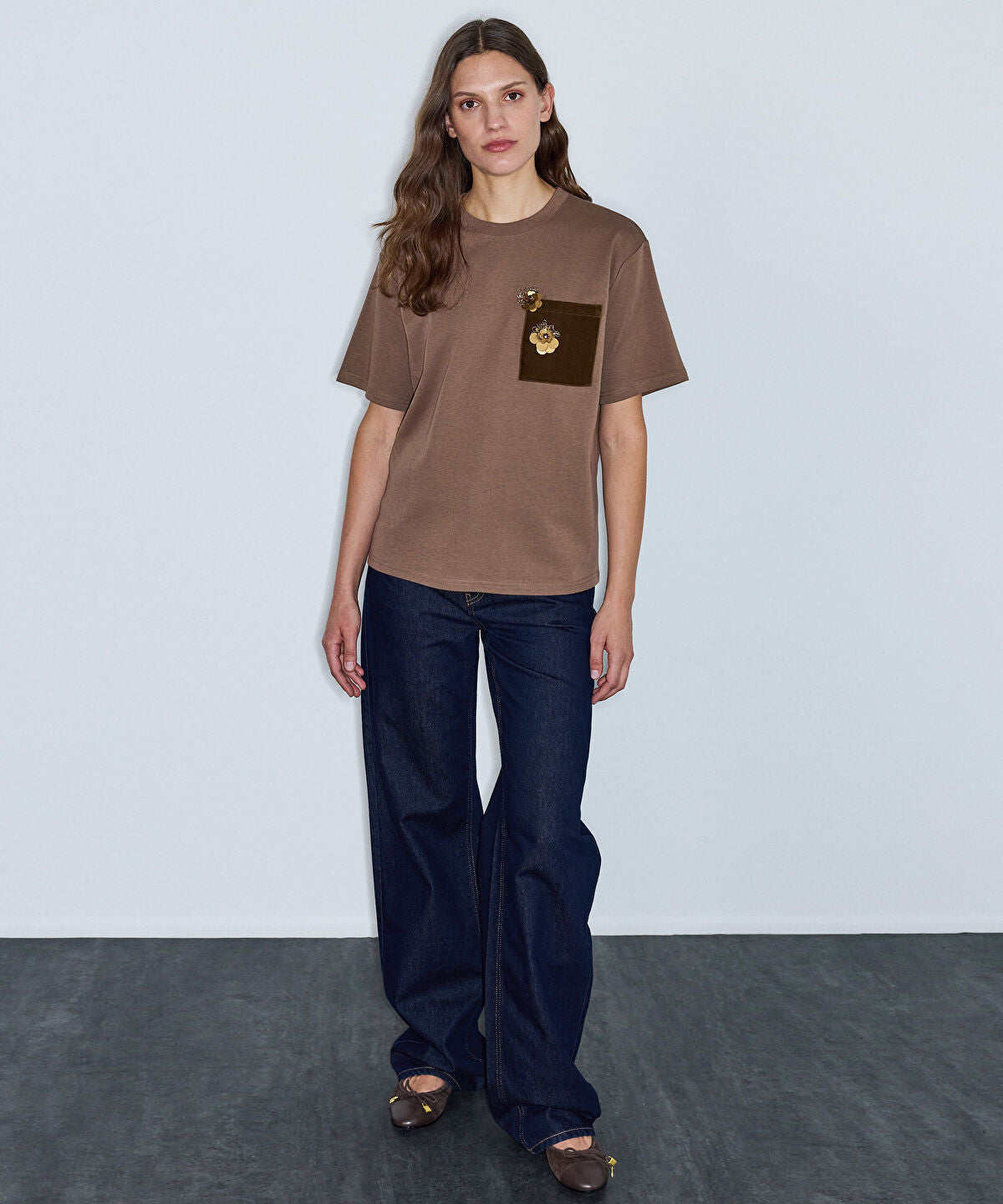 Zoomed T-Shirt with Applique