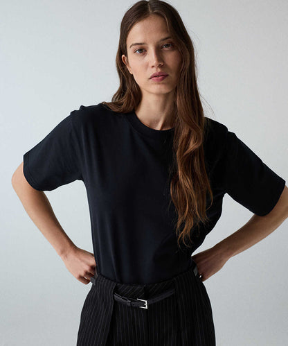Basic Crew Neck T-Shirt