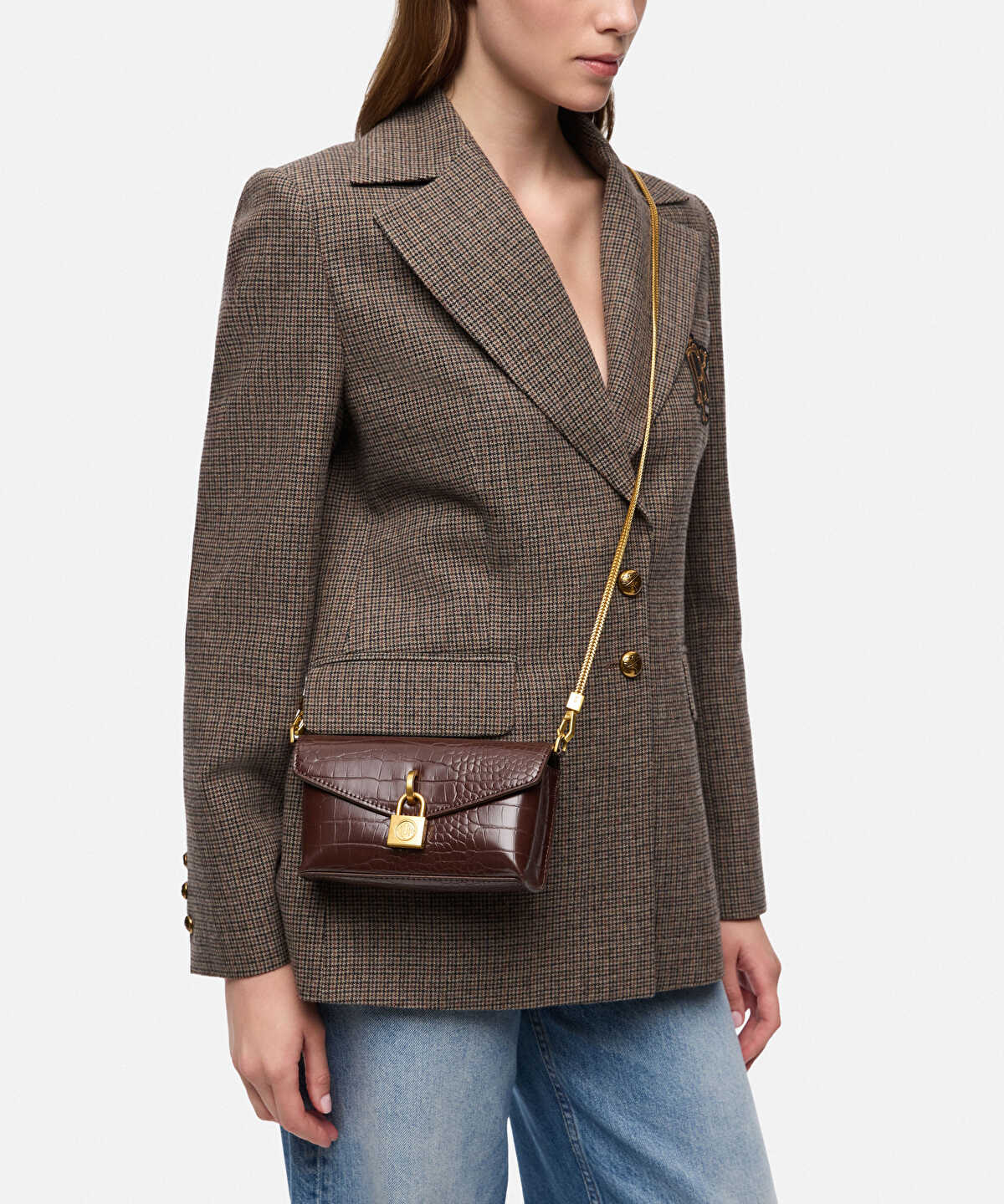 Croc-Effect Clutch