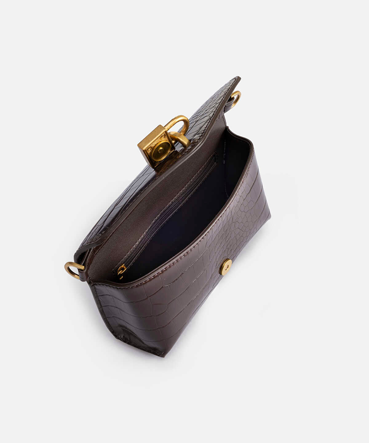 Croc-Effect Clutch