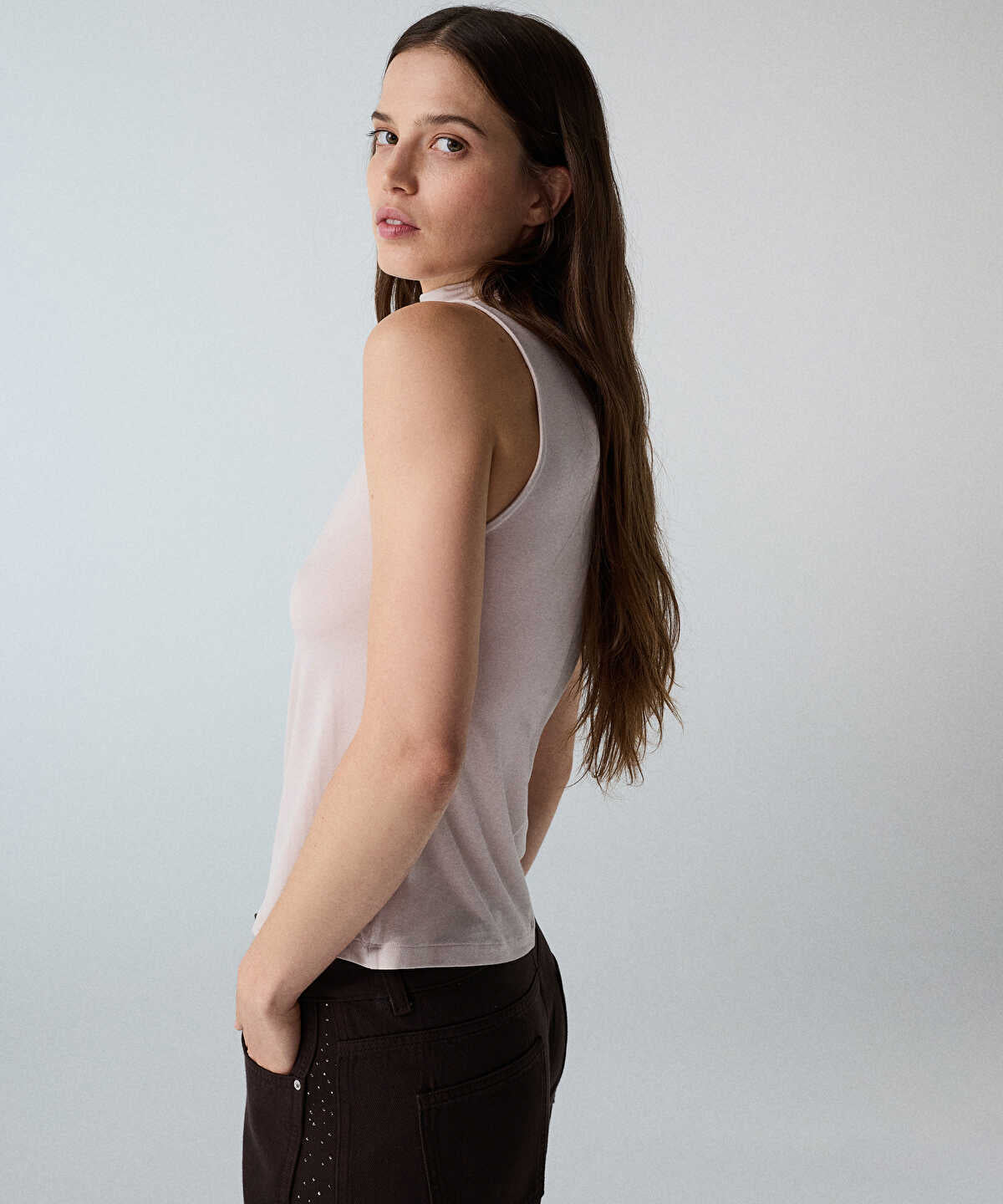 Zoomed Basic Turtleneck T-Shirt