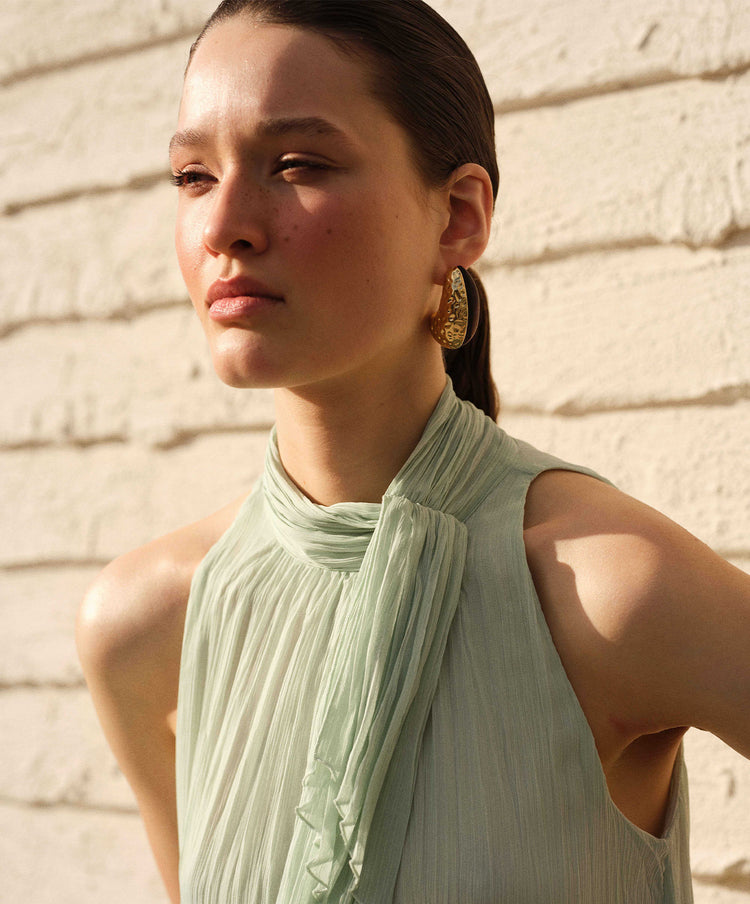 HIGH-SUMMER ACCENTS